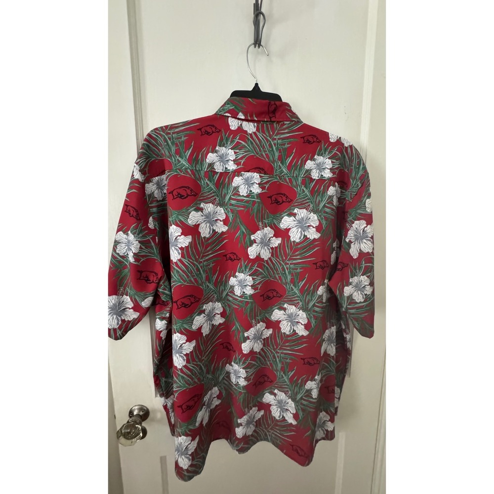 Arkansas Razorbacks Mens 3XL Red Tropical Hibiscus Floral Button Down Shirt - Picture 2 of 3